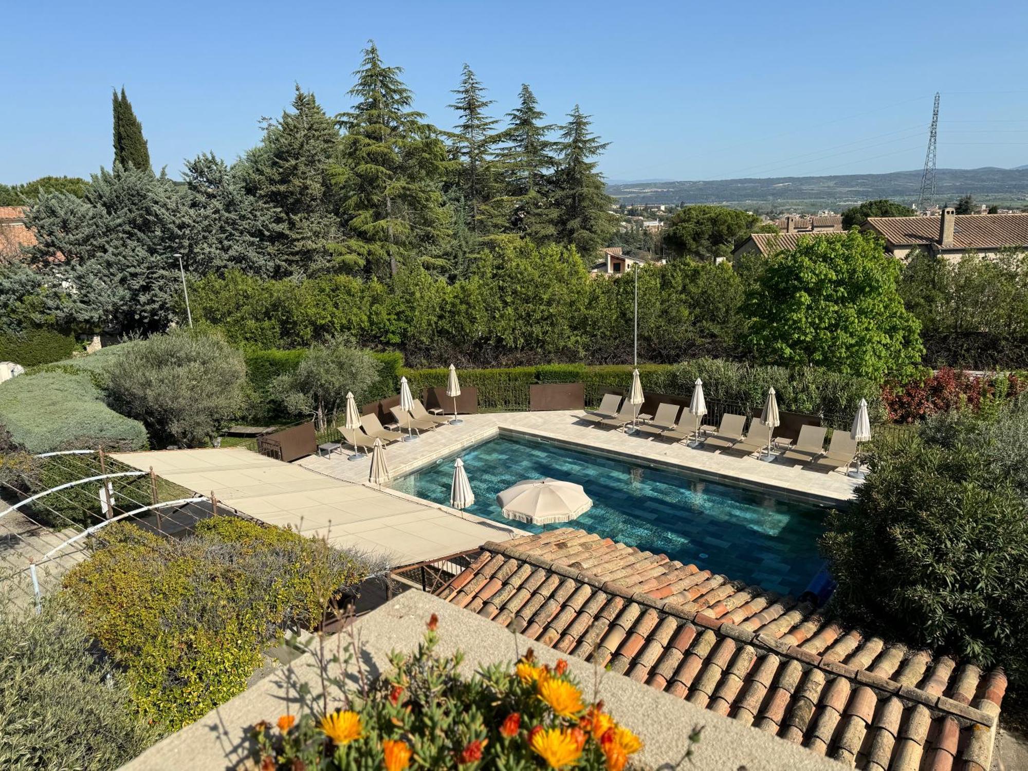 מנוסק Hotel Le Pre Saint Michel מראה חיצוני תמונה