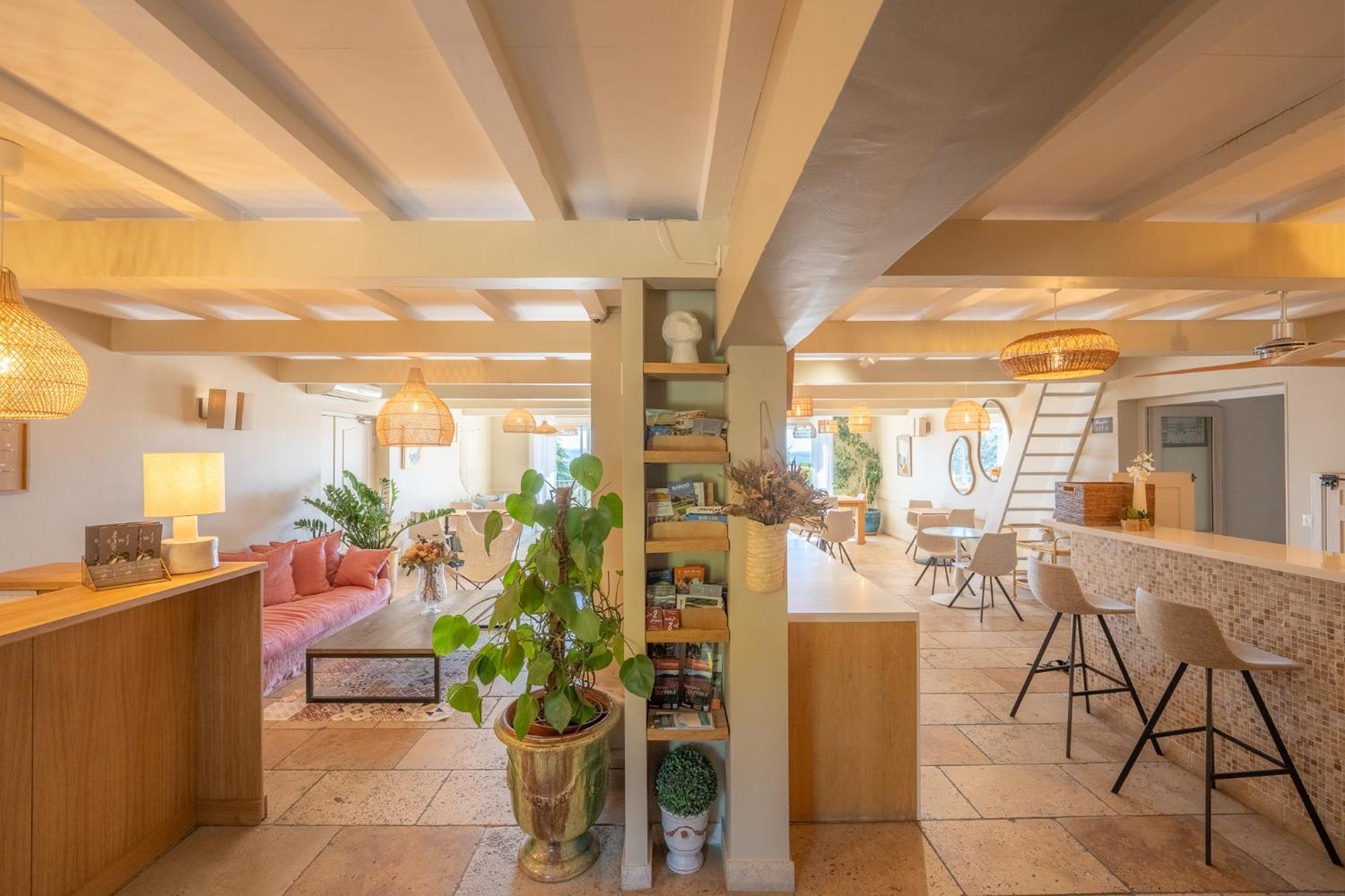 מנוסק Hotel Le Pre Saint Michel מראה חיצוני תמונה